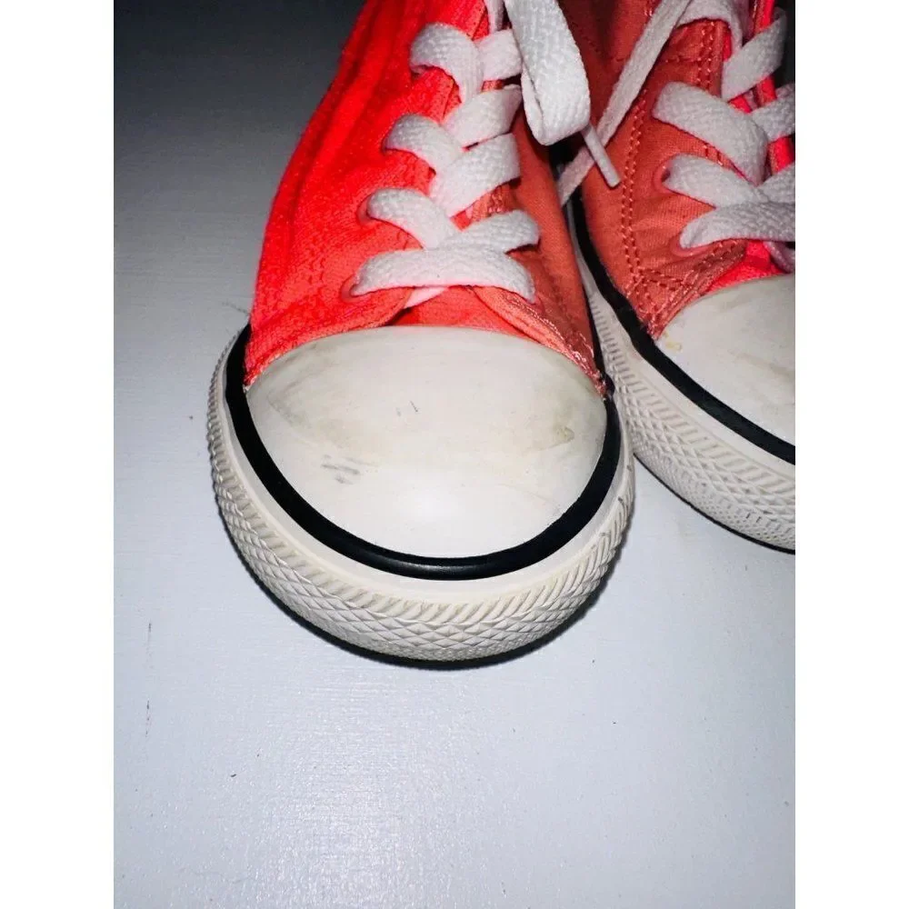Converse Chuck Taylor Hightop Sneakers Shoes Canvas hot pink Size 10 girls